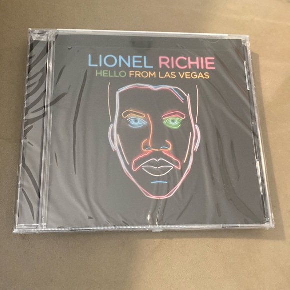 Lionel Richie Hello From Las Vegas CD, New in package - Picture 1 of 2